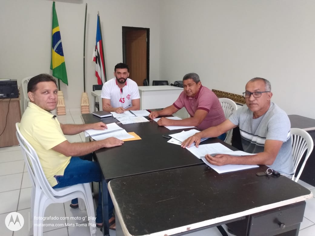  A  Comissão de Orçamento e Fiscalização da Câmara Municipal Mata Roma realizaram hoje 22 de junho de 2022 a pré análise do Projeto de Lei Nº 01/2022 - LDO 2023 de autoria do Poder Executivo.